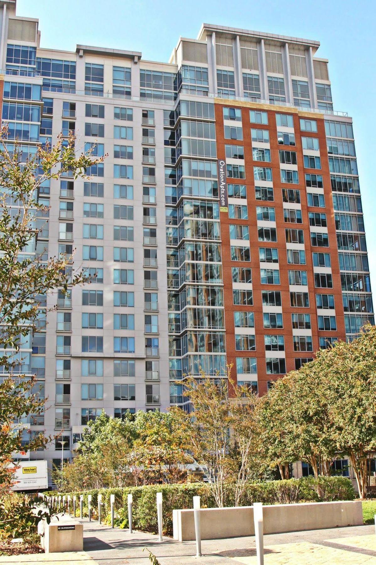 Weichert Suites At The Ovation 麦克莱恩 外观 照片