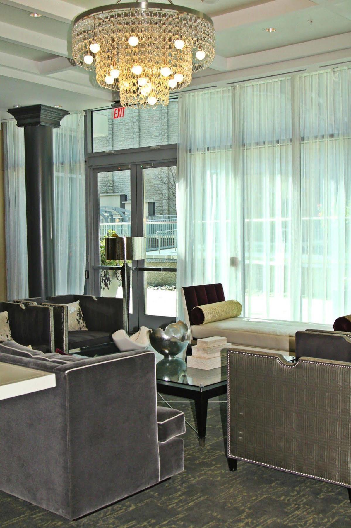 Weichert Suites At The Ovation 麦克莱恩 外观 照片